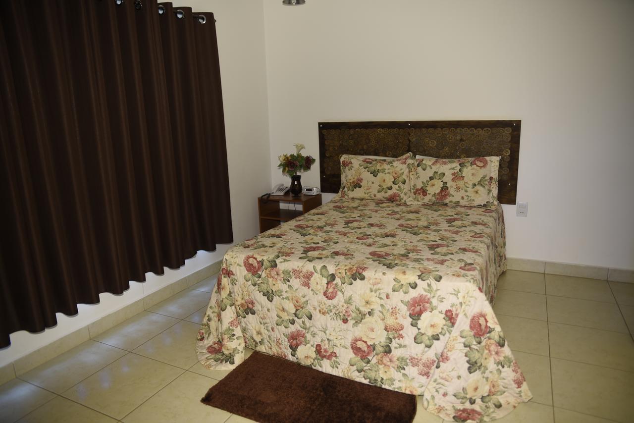 Rosa Spa E Pousada Aparecida de Goiânia Extérieur photo